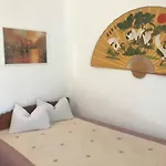 Casa Ghemus بيت ضيافة 3*