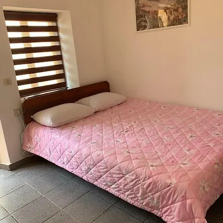 בית הארחה Casa Ghemus
