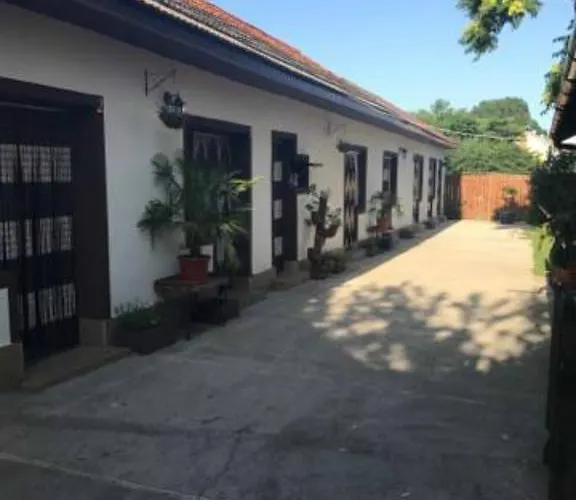 Casa Ghemus Pensión 3*